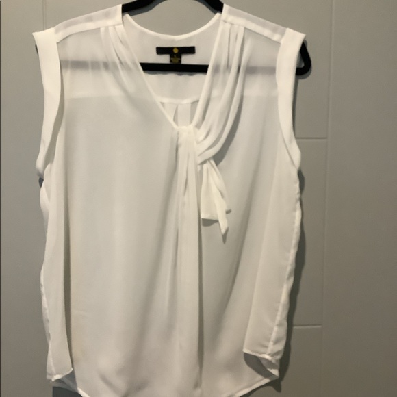 Sheer, capped sleeved, cream blouse L - Picture 3 of 3